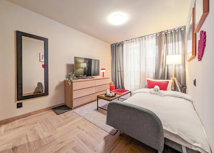 Urban Elegance By Bookinghost شقة فروتسواف