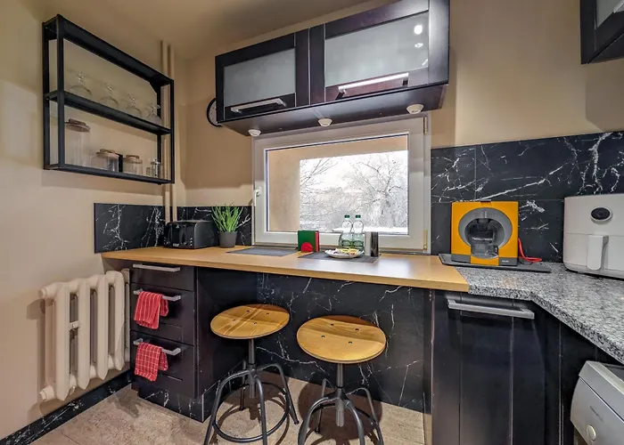 Urban Elegance By Bookinghost דירה